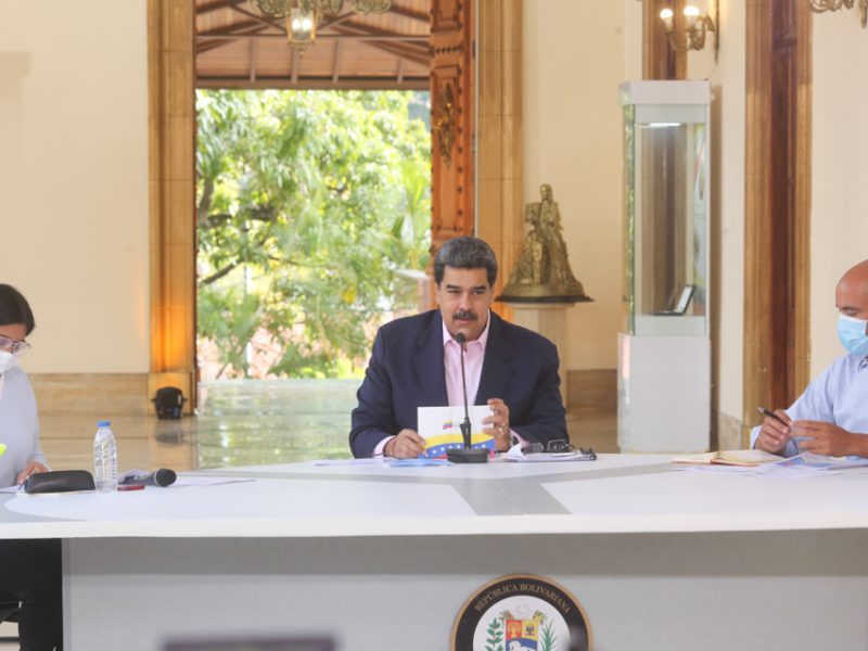 Maduro pospone regreso a clases presenciales para el mes de abril