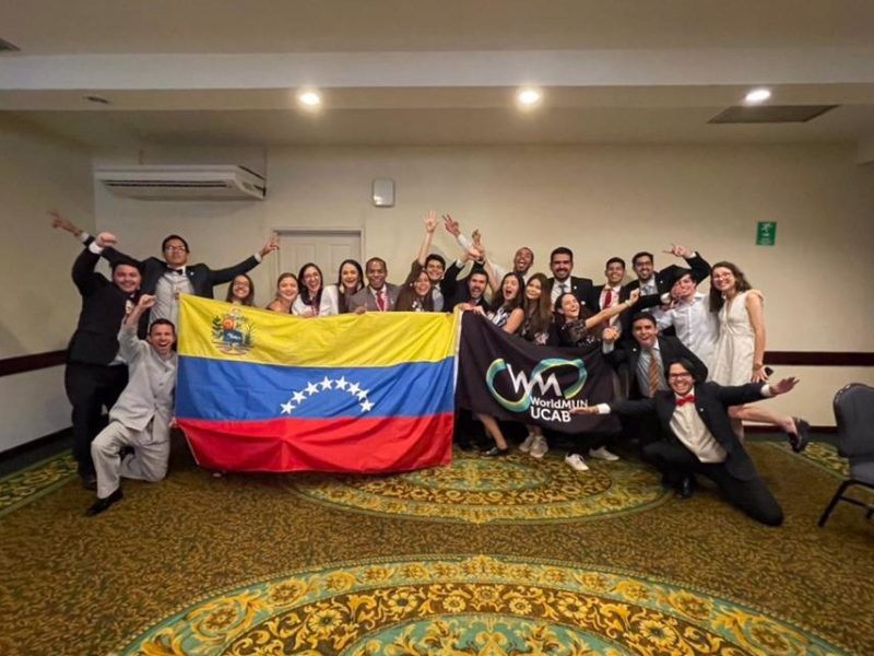 Ucab gana Mejor Delegación Grande en Modelo de la ONU de Harvard
