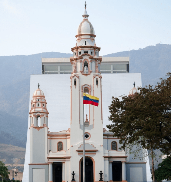 Trasladarán restos de cuatro heroínas venezolanas al Panteón Nacional