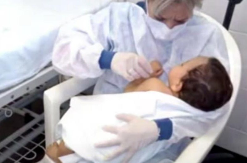 Bebé venezolano pierde a sus padres en un accidente de tránsito en Argentina