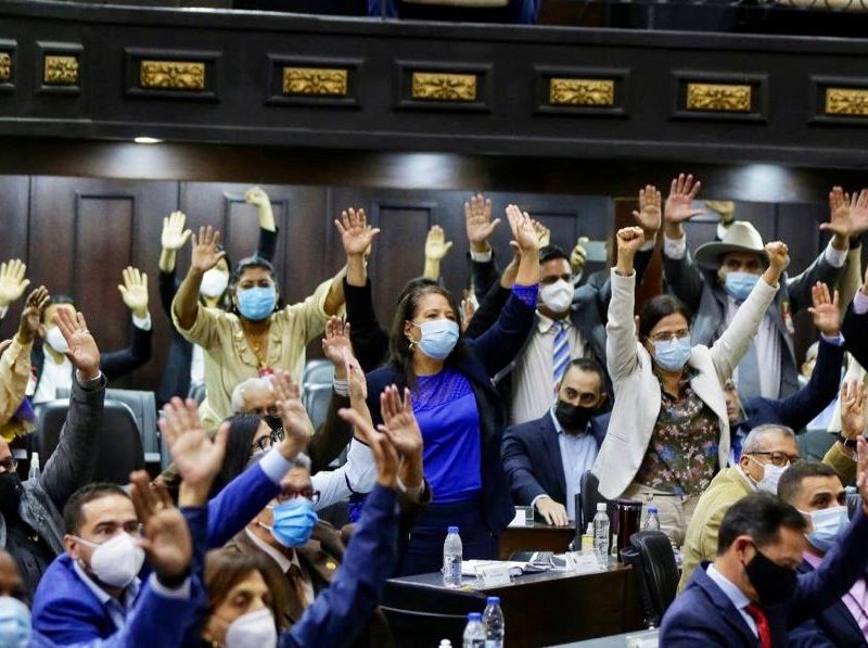AN del 6Dic aprueba en primera discusión leyes de Ciudades Comunales y Chamba Juvenil