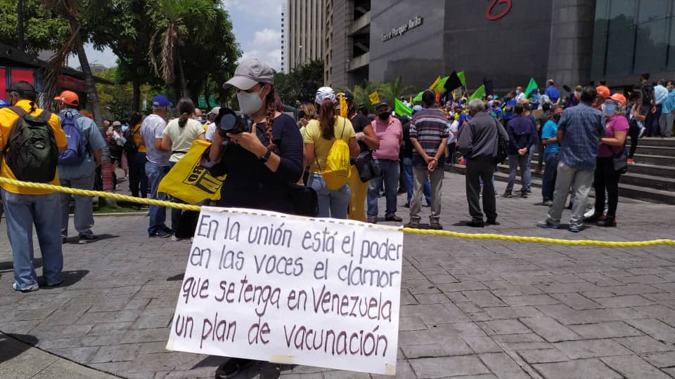 Trabajadores de la salud marchan al Pnud para exigir un plan de vacunación justo Trabajadores de la salud marchan al Pnud para exigir un plan de vacunación justo