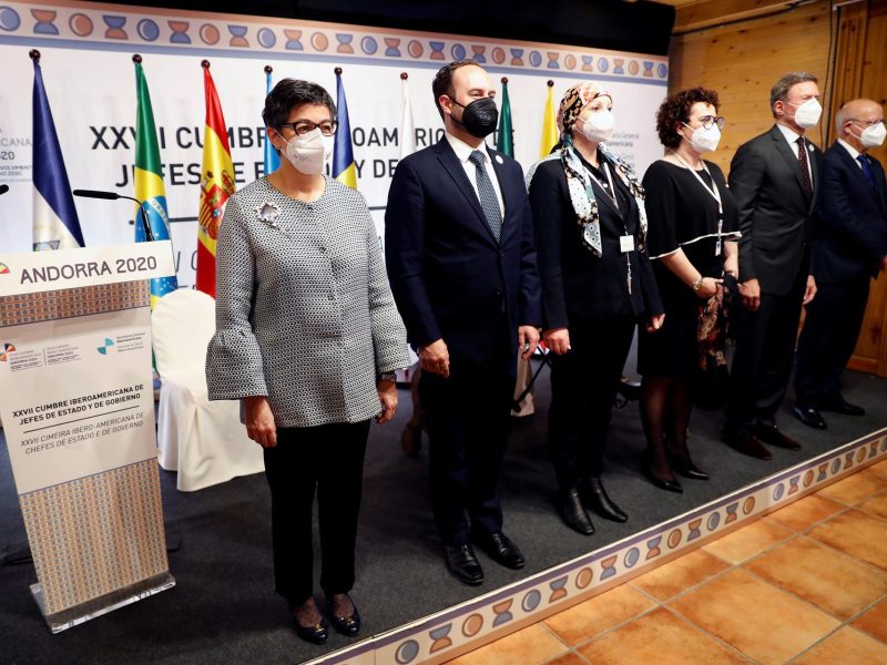 "Vacunas solo servirán si llegan al brazo de todos los habitantes", dice jefe del gobierno de Andorra