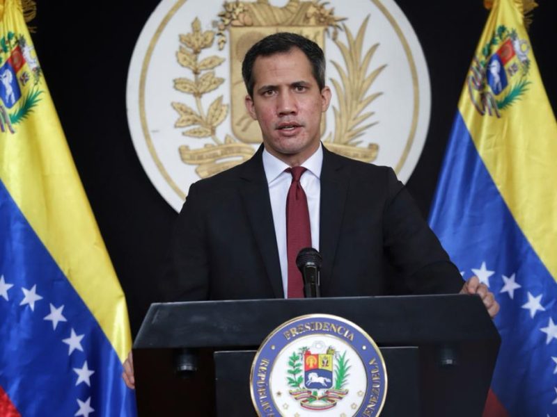 Guaidó acusa a Saab de intentar “blanquear a la dictadura” ante la CPI