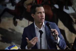 Guaidó agradece al canciller de Canadá su respaldo tras una reunión virtual