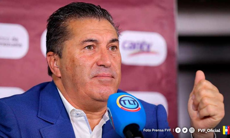 Federación Venezolana de Fútbol paga la deuda a José Peseiro