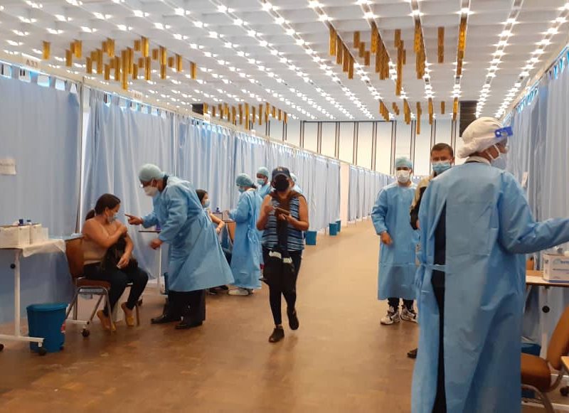 “Venezuela ha recibido más vacunas desde China pero no las anuncian”, dice Médicos Unidos
