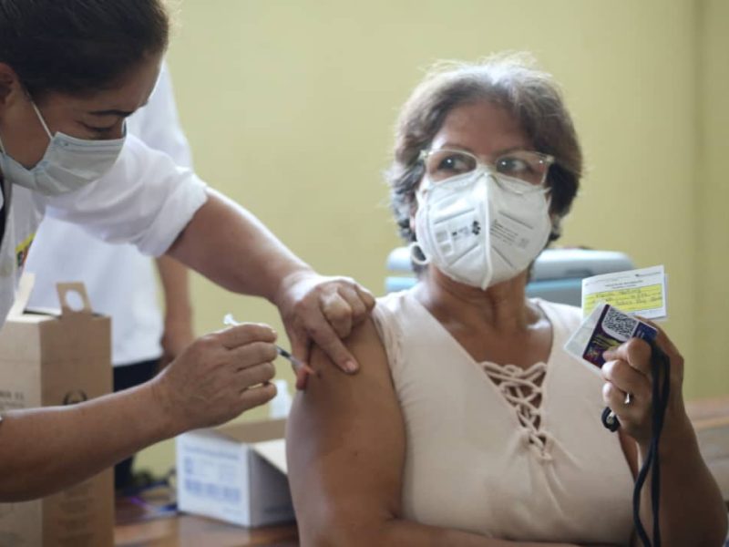 Estos son los siete puestos de vacunación anticovid activos en Caracas
