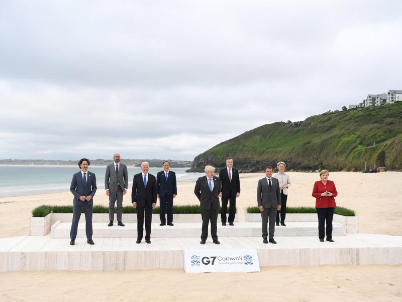 El G7 acuerda la donación de mil millones de vacunas a países pobres