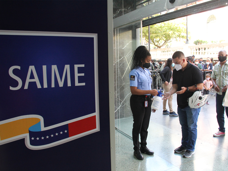 Saime anuncia detención de más de 100 personas por tramitar documentos falsos
