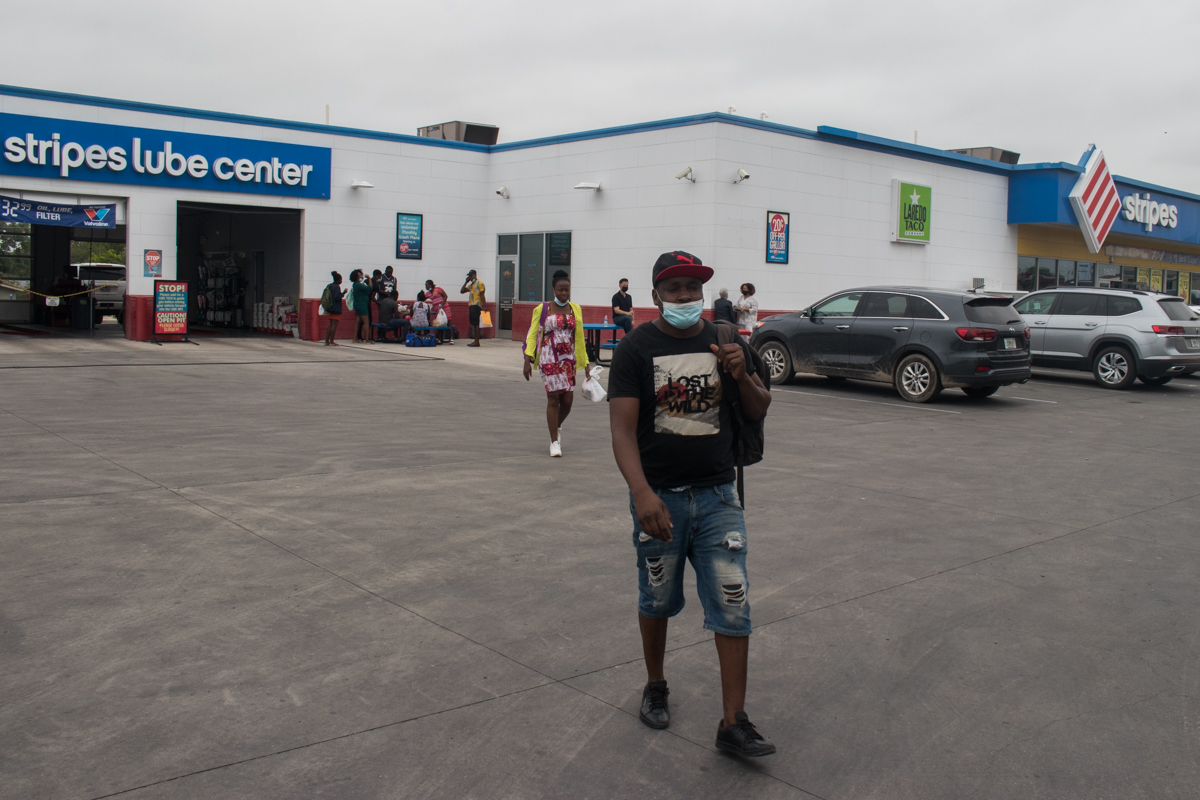 Ciudadanos haitianos ingresan a población texana Del Rio