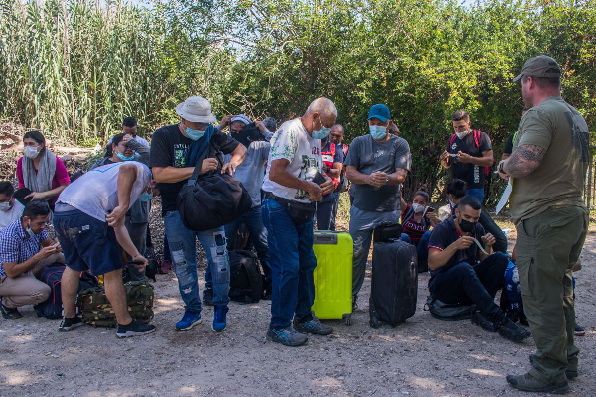 Venezolanos que ingresan a EEUU en la zona Del Río