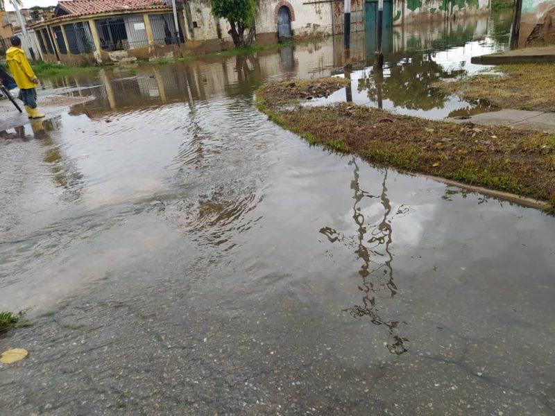“No existimos para la gobernación”, expresa afectado por inundaciones en Mata Redonda