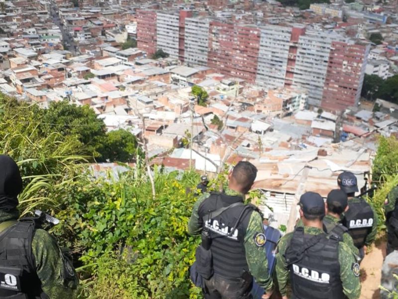 42 detenidos