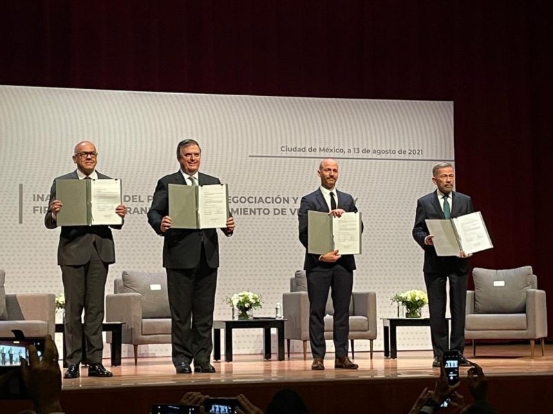 Canciller de México a chavismo y oposición: Estamos listos para recibirles