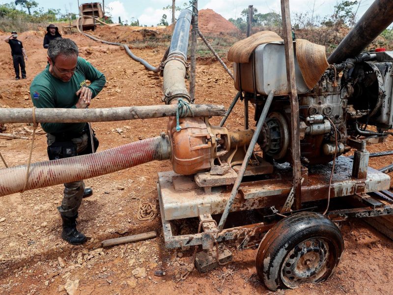La nueva fiebre de oro que Brasil exporta por toneladas amenaza la Amazonía