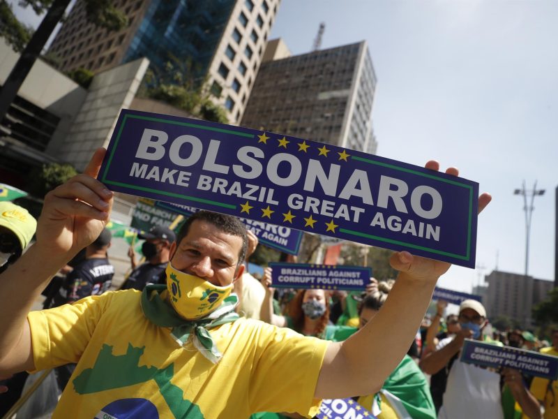 HRW dice que Bolsonaro amenaza los pilares de la democracia en Brasil