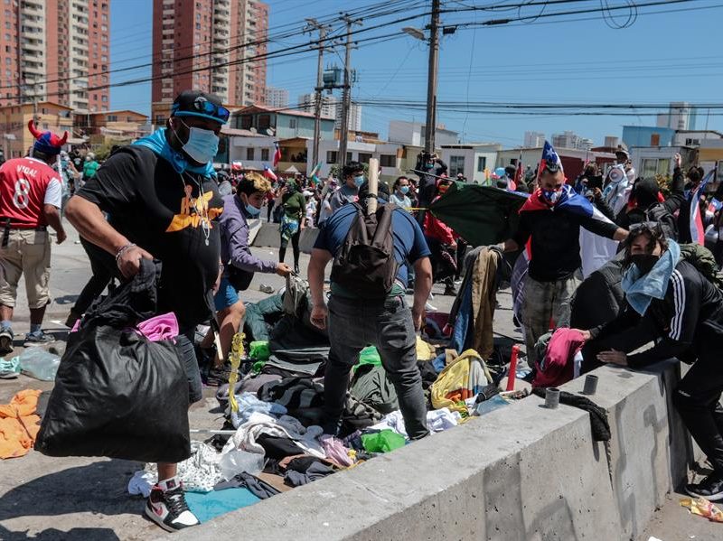 Cidh condena "desalojo masivo violento" contra migrantes venezolanos en Iquique