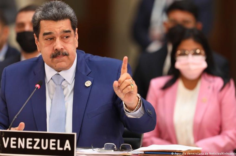 Senado de EEUU aprueba la “Ley Bolívar” que prohíbe negocios con Maduro