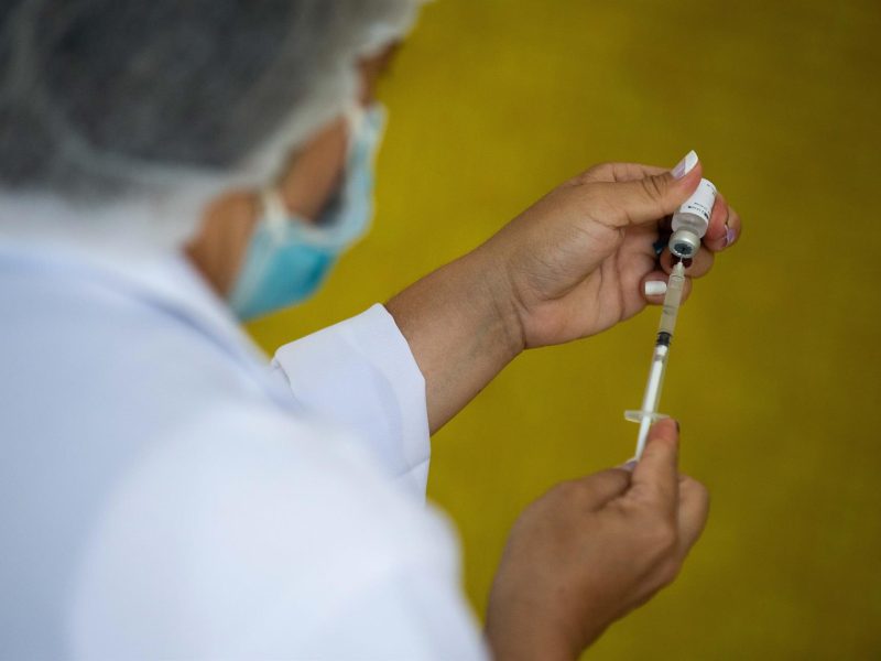 Dosis adicional y dosis de refuerzo: claves sobre lo que se sabe en Venezuela