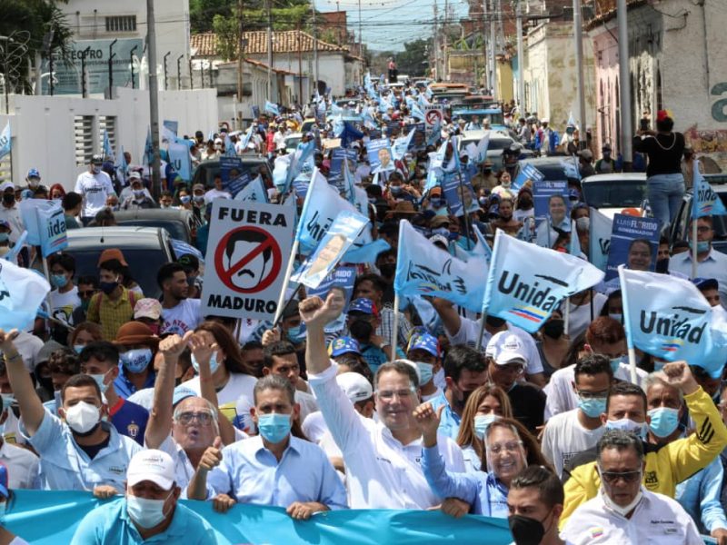 Campaña electoral formal arranca con actos masivos, caravanas y promoción en redes sociales