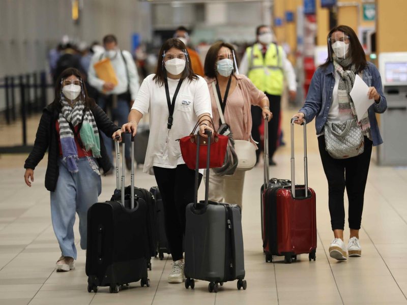 Viajero peruano con variante ómicron detectada en Japón pasó primero por Brasil