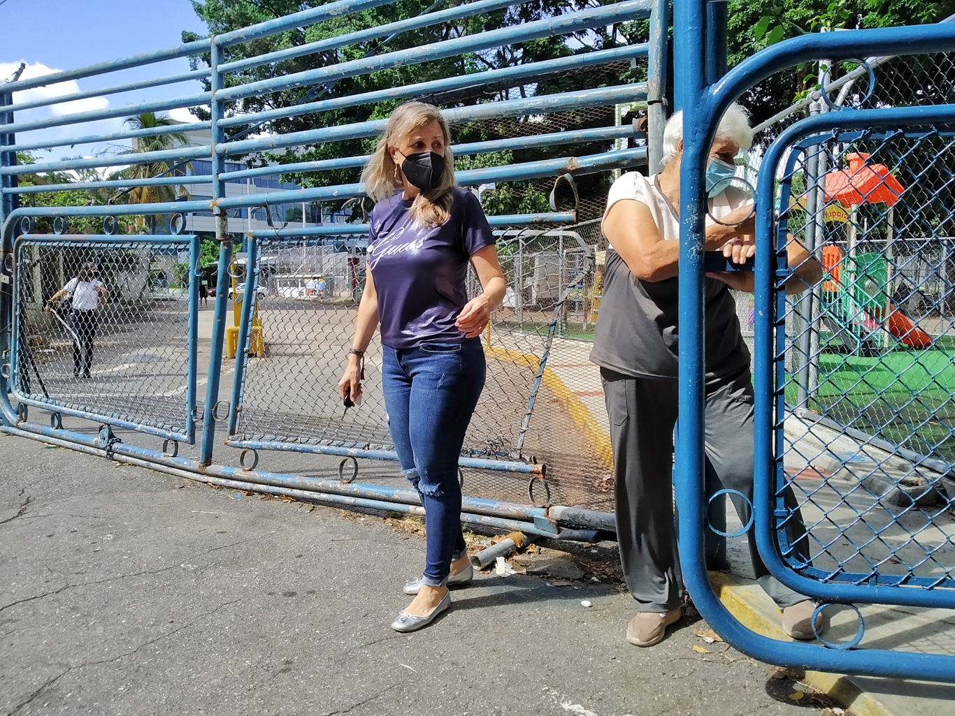 Pocas personas llegan a vacunarse en la UBV | Foto: Mairet Chourio