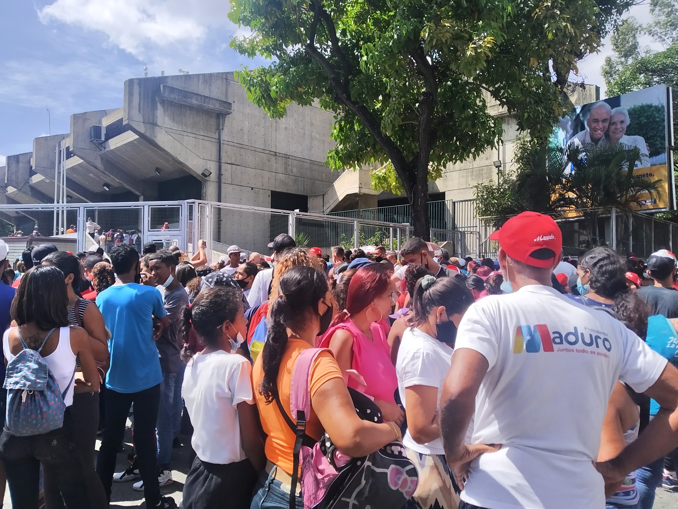 La jornada de vacunación en Parque Miranda se suspendió aunque la juramentación comenzó en la tarde | Foto: Mairet Chourio