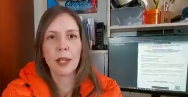 Certifican primer título universitario a migrante venezolana en Colombia