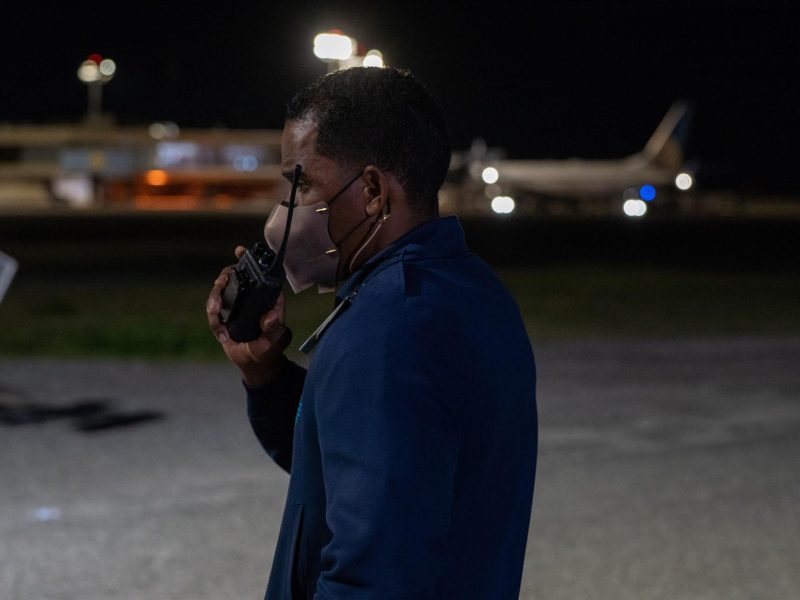 Un piloto venezolano y un reguetonero entre los muertos tras estrellarse avión en Santo Domingo