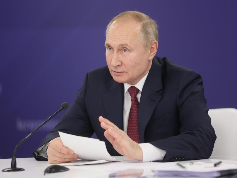 Rusia pide a EEUU y OTAN renunciar a Ucrania y a despliegue de armas nucleares