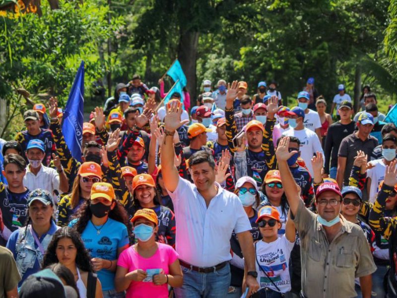 Guaidó sostiene que se "mantienen en pie de lucha por elecciones libres"