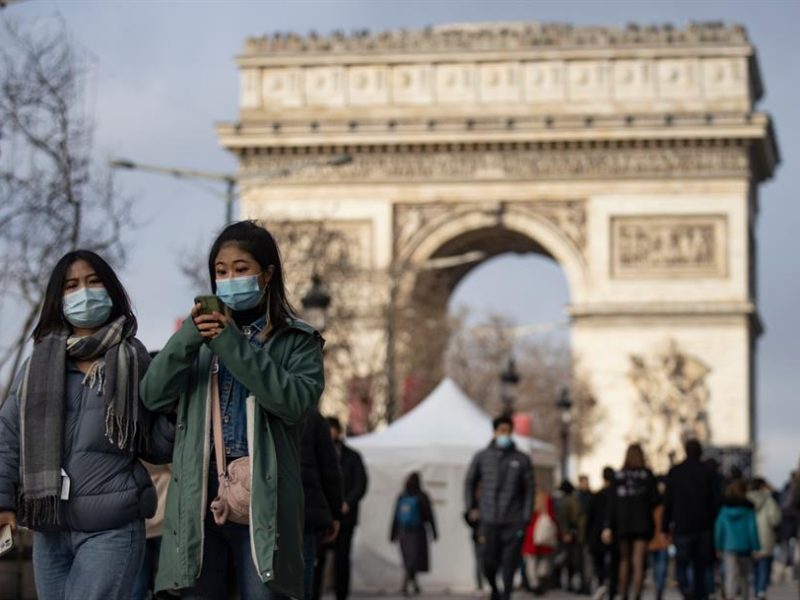OMS: 50% de la población europea contraerá la variante ómicron en los próximas semanas al ritmo actual