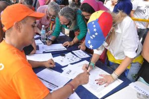 2004, 2016 y 2022: La ruta minada hacia un referendo revocatorio presidencial en Venezuela