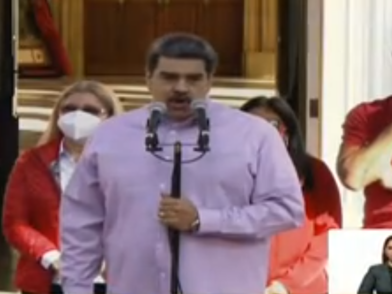 Maduro admite que Venezuela rompió récord de contagios de COVID-19 en enero de 2022