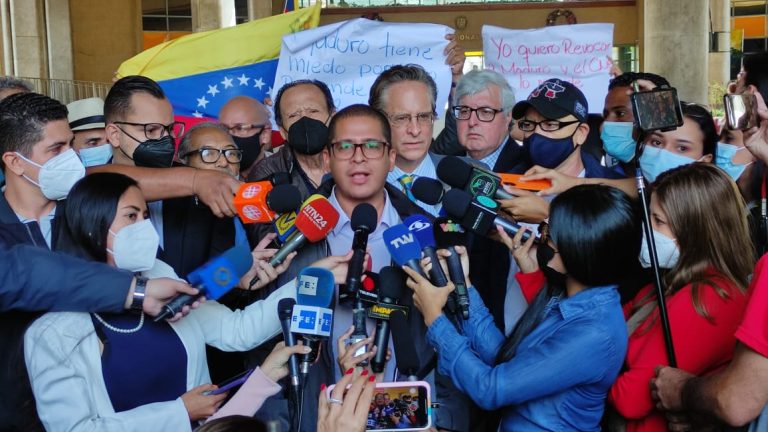 Mover: No estamos llamando a firmar este 26Ene porque rechazamos cronograma de revocatorio