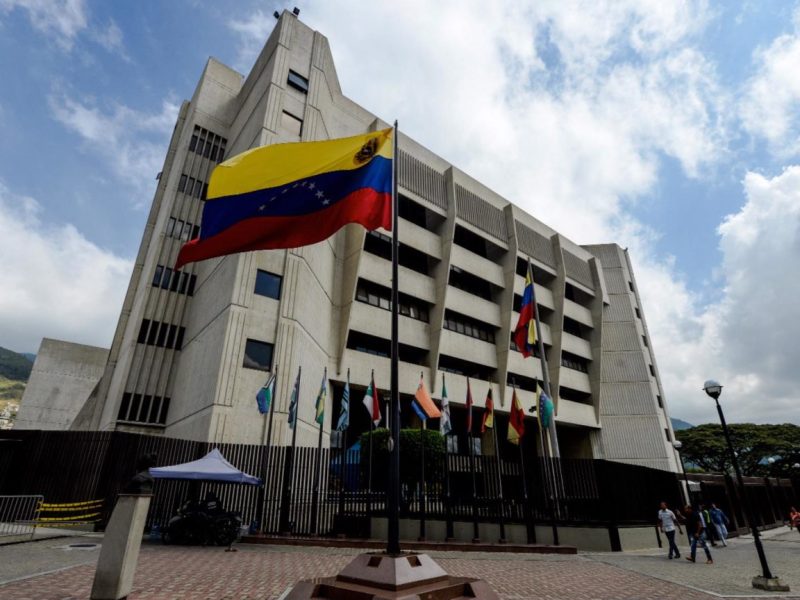 Rectores de Universidades multados por el TSJ no han sido notificados