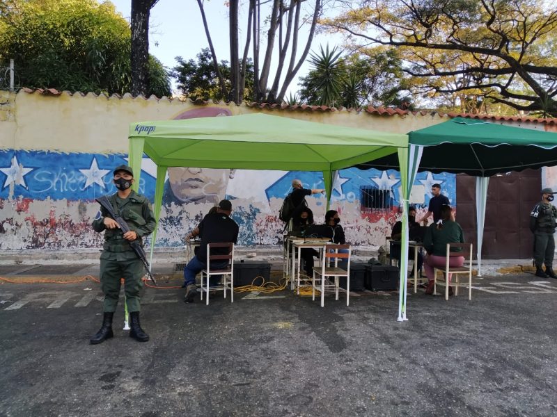 Puntos de recolección de firmas están activos, pero sin gente manifestándose