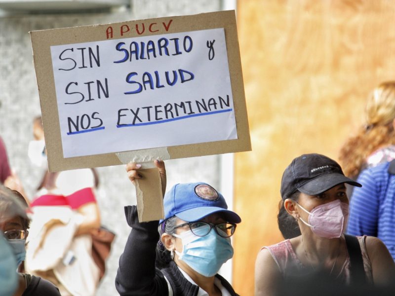 Oposición reconoce a los educadores en su lucha por sus derechos laborales