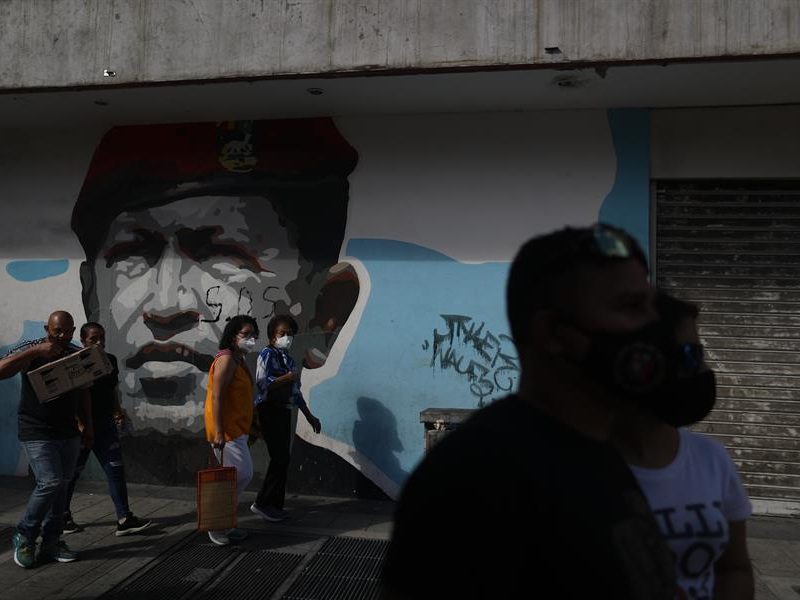Reacomodo de partidos es insuficiente para democratizar Venezuela, señalan expertos