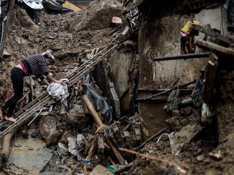 Tragedia por lluvias en Río de Janeiro supera el centenar de muertos