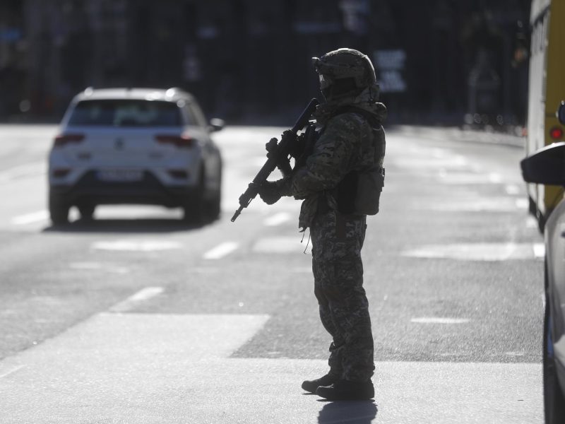 Al menos 4 muertos y 9 heridos en ataque ruso al centro de Járkov