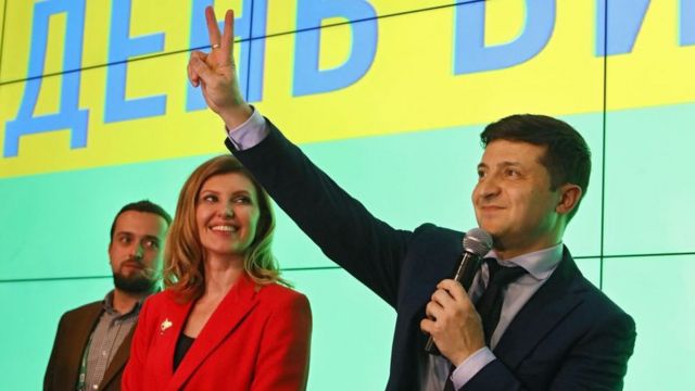 Volodymyr Zelensky y Olena Zelenska en marzo de 2019
