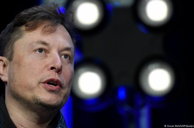 Tarifas, mensajes encriptados y neutralidad: las propuestas recientes de Elon Musk para Twitter