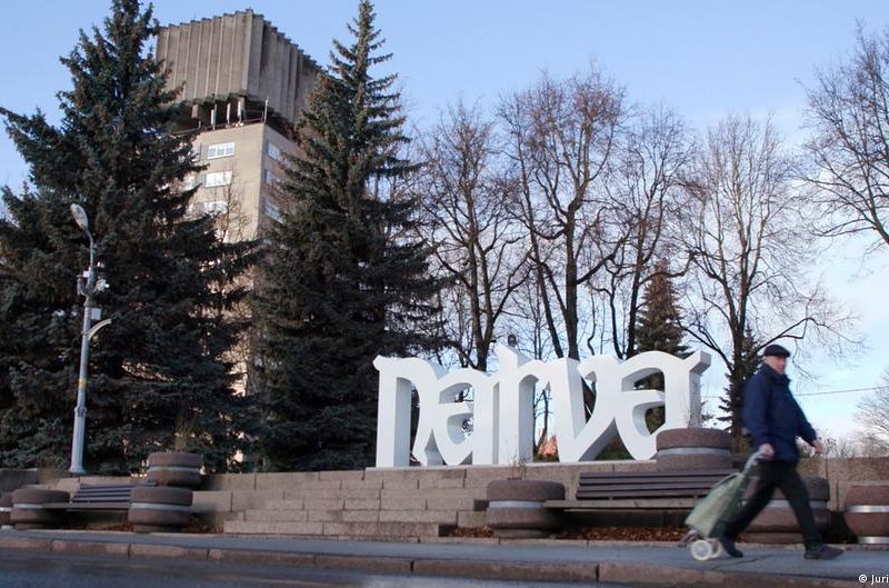Ataque a Ucrania: saliendo de Rusia a pie