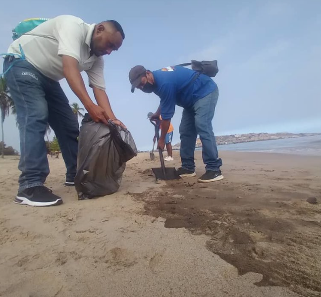 Cierre de playa Los Canales en Lechería se extiende por 48 horas por derrame de hidrocarburos