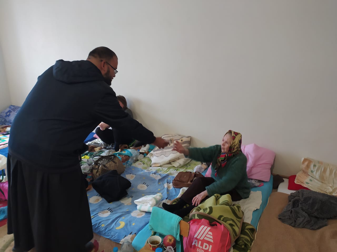 Misionero venezolano en Ucrania cuenta cómo ayuda a los refugiados de la guerra