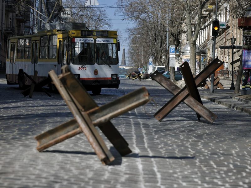 Guerra iniciada hace un mes deja más de 700 civiles muertos