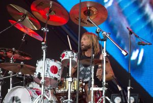 Venezolanos lamentan muerte de baterista de Foo Fighters