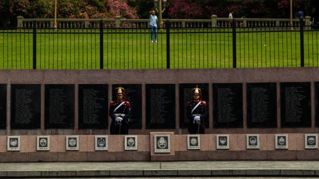Memorial de los caídos en Buenos Aires.